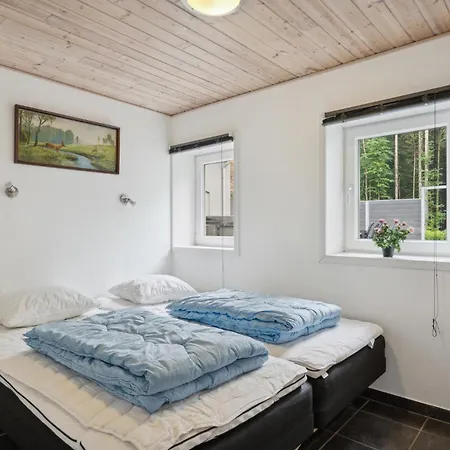 Hébergement de vacances 7 Bedroom Stunning In Omme