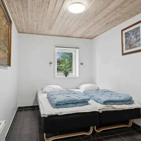 7 Bedroom Stunning In Omme